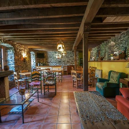 Hotel Rural El Urogallo Murias de Paredes ภายนอก รูปภาพ