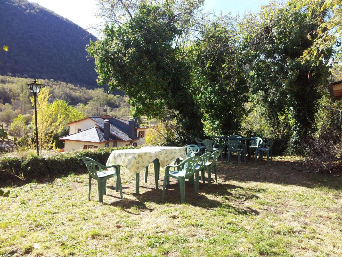 Hotel Rural El Urogallo Murias de Paredes ภายนอก รูปภาพ