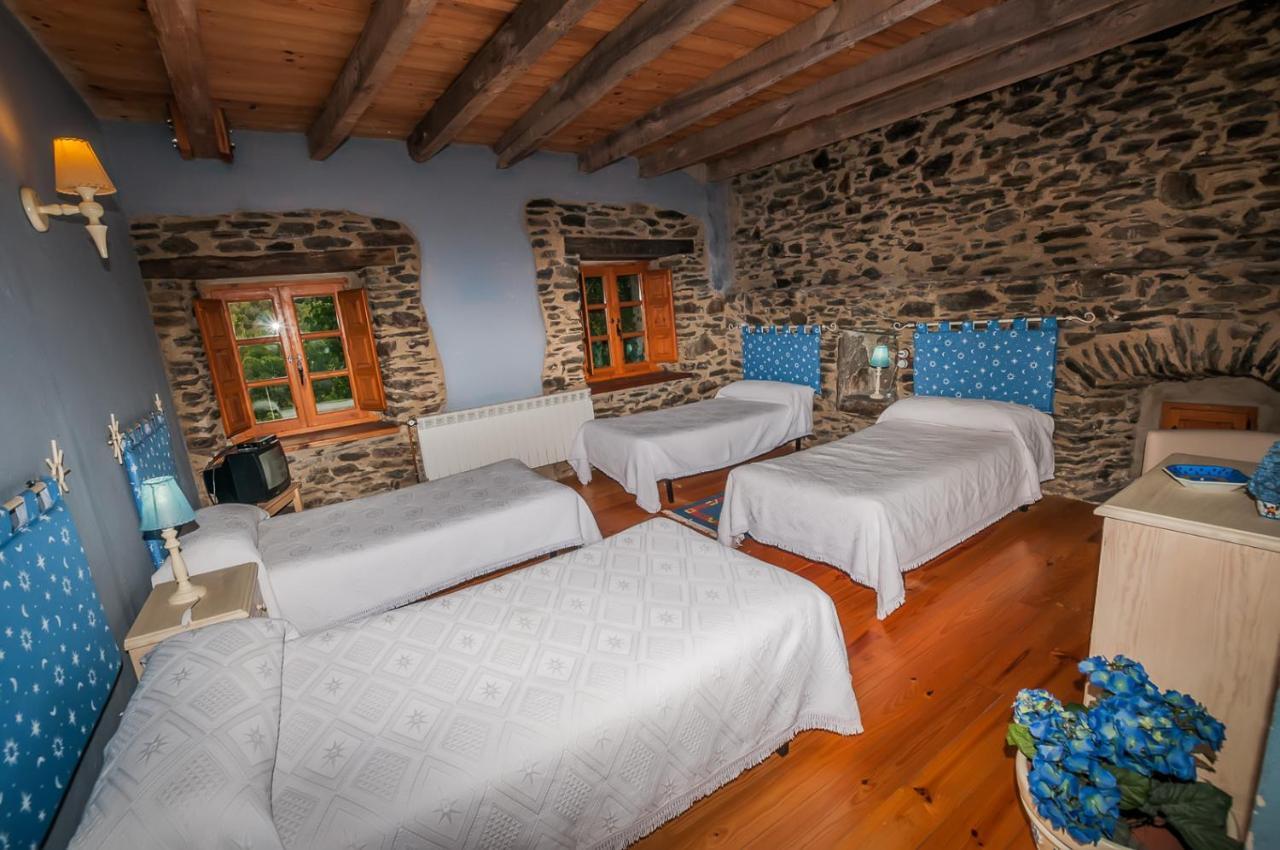 Hotel Rural El Urogallo Murias de Paredes ภายนอก รูปภาพ